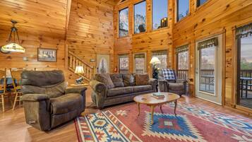 Smart-TV, Kamin, Bücher