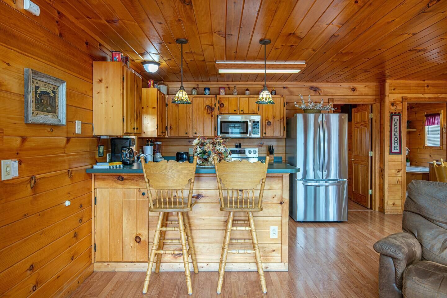 Holiday Deal!|Location⛰| PRIVATE Hot Tub|Pool Table|Arcade|Fire Pit |WIFI