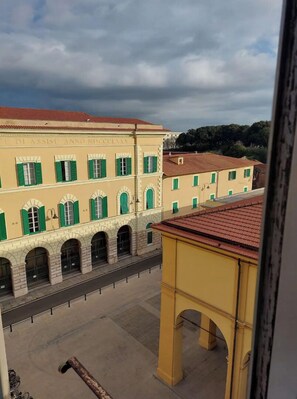Interni