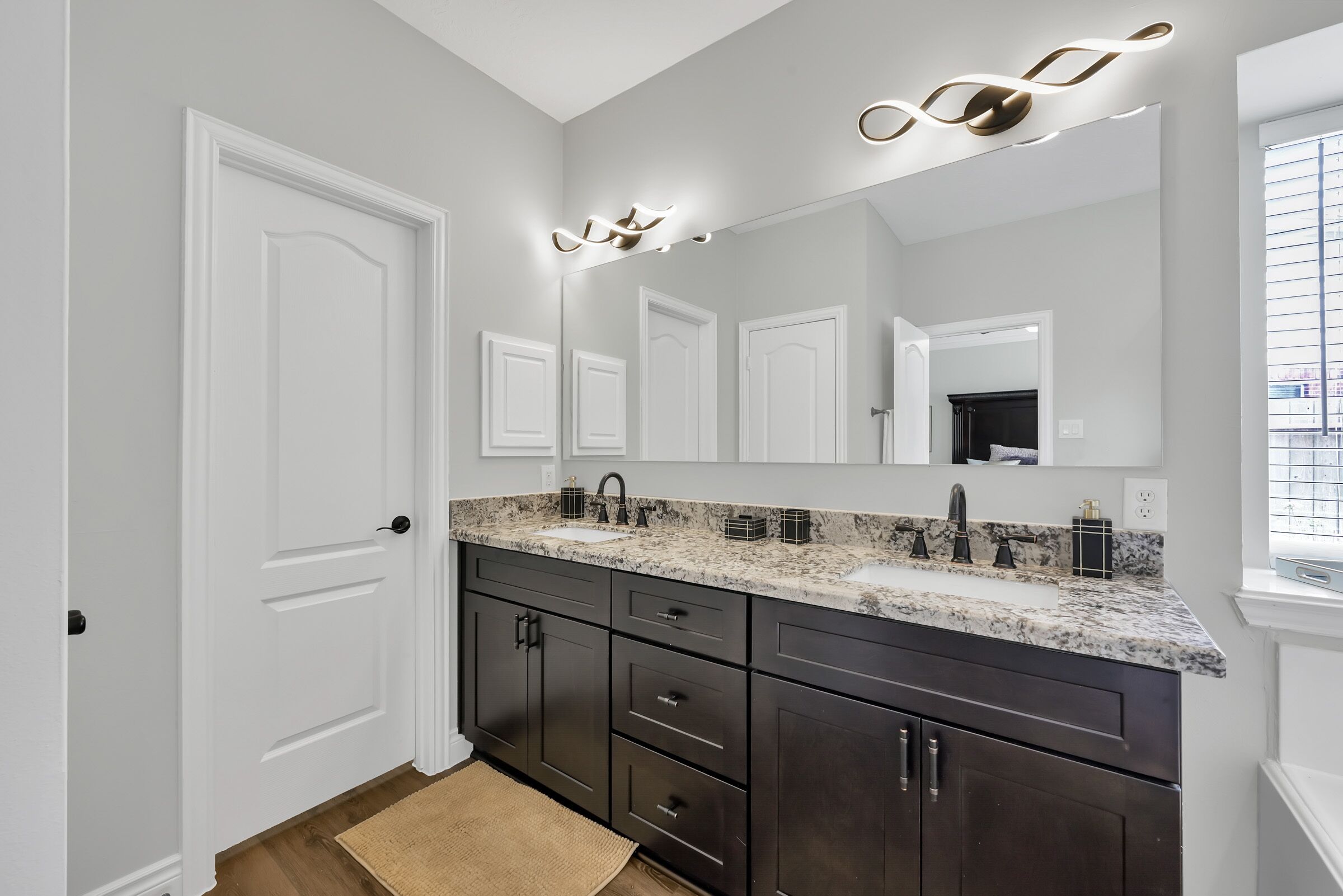 Modern Cypress Haven-4BR+GAMEROOM+PATIO