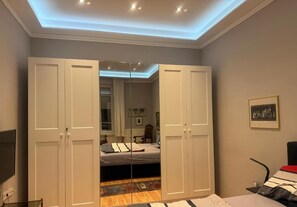 1 Schlafzimmer, Schreibtisch, Bügeleisen/Bügelbrett, kostenloses WLAN