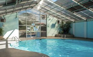 Indendørs pool, udendørs pool