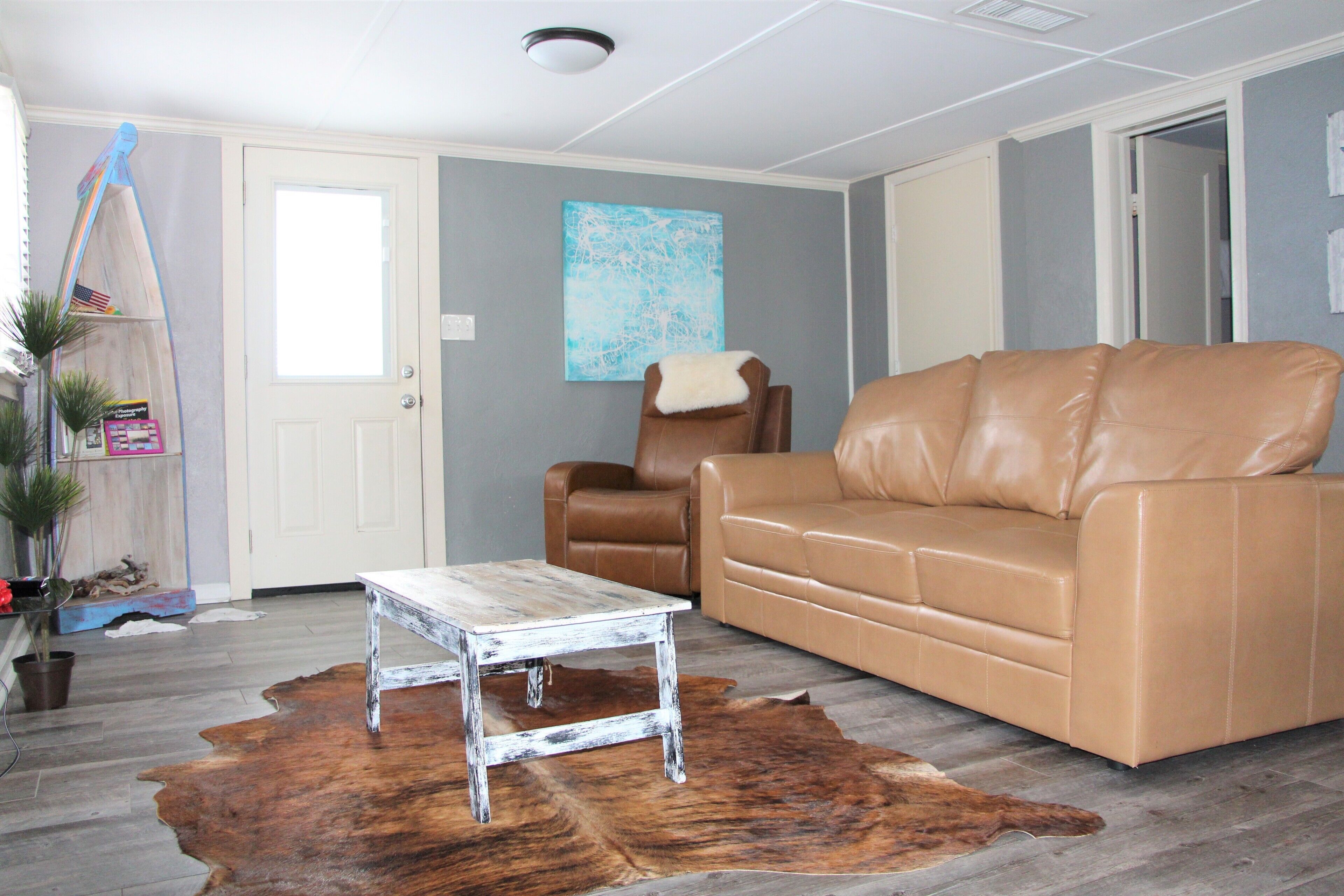 "Ocean and Sand" 2BR/2BH house, 1 block to the beach