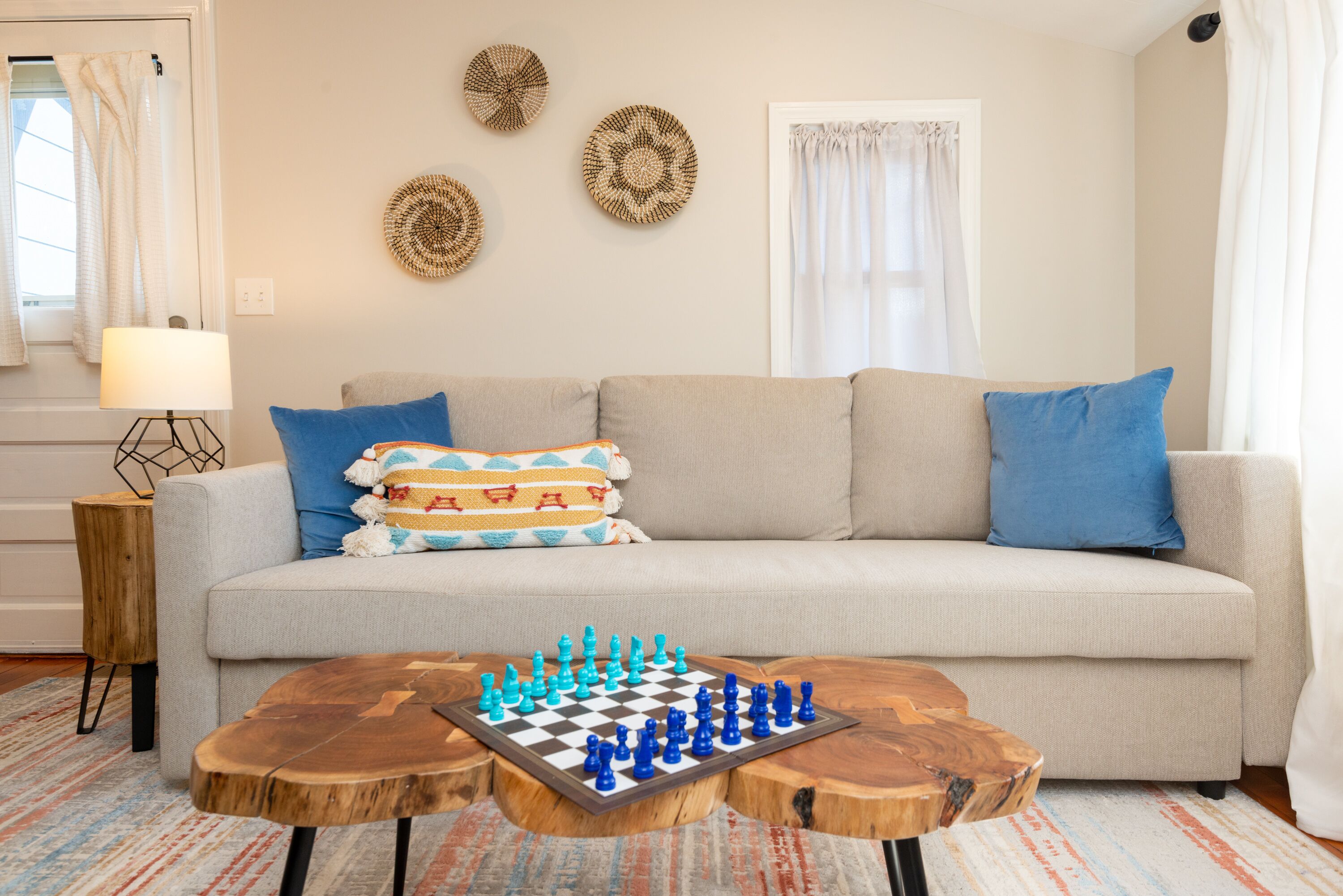 Cozy Coastal Cottage! The Perfect Getaway!