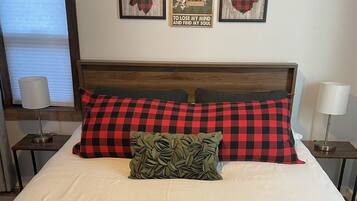 2 bedrooms, desk, iron/ironing board, free WiFi