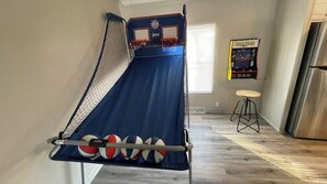 Games room - Pop A Shot Game/Cedar Pt/Kalahari/Summit Race/Sports park (Norwalk)