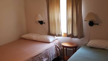 Basic Cabin | 2 bedrooms, free WiFi