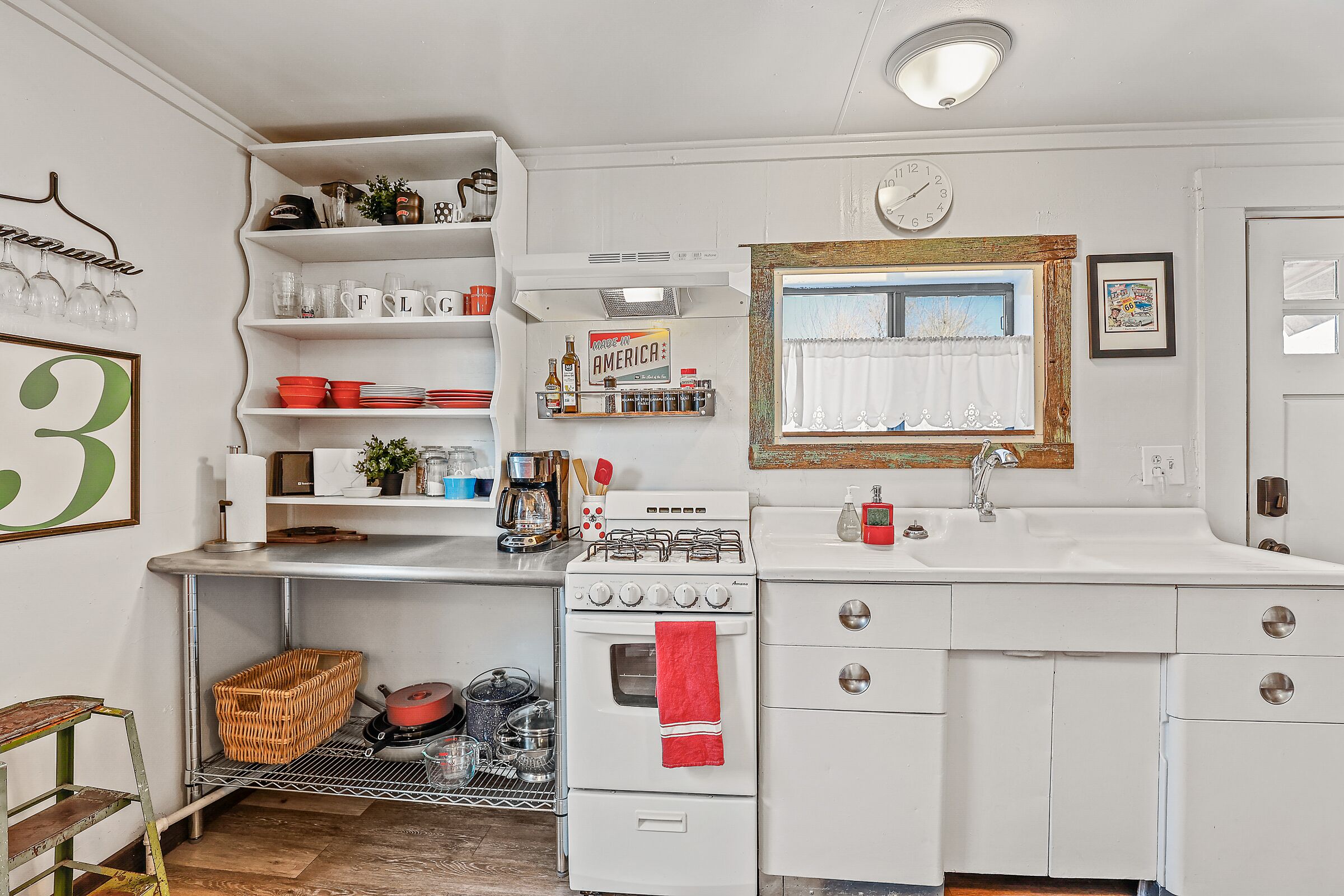 Eclectic & Fun Lumberyard Urban Cabin #3, in downtown near NAU