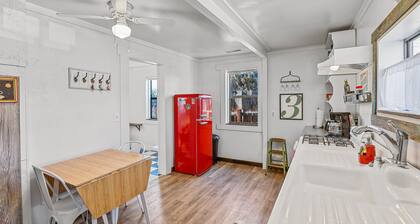 Eclectic & Fun Lumberyard Urban Cabin #3, in downtown near NAU