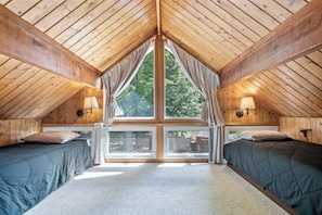 4 bedrooms, free WiFi, bed sheets