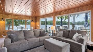 Téléviseur connecté, livres