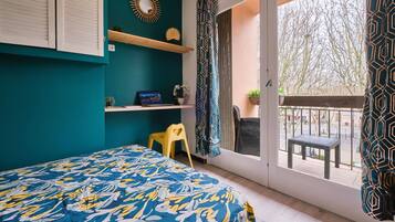 1 bedroom, desk, iron/ironing board, free WiFi