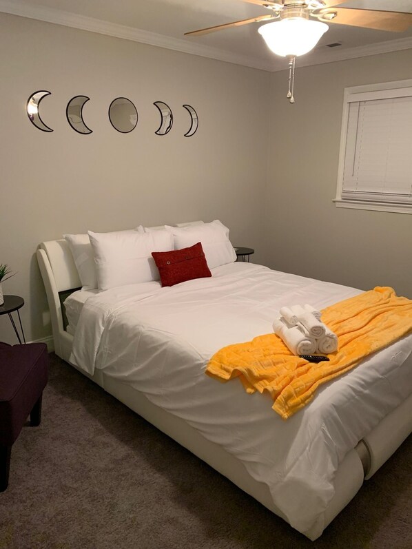 2 chambres, fer et planche à repasser, accès au Wi-Fi (inclus)