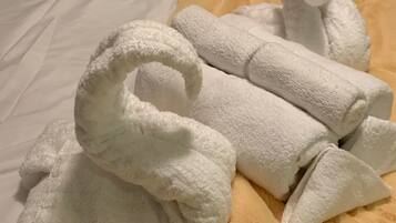 2 habitaciones, tabla de planchar con plancha y wifi gratis