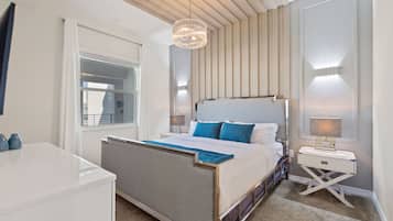 3 bedrooms, desk, iron/ironing board, WiFi (free)