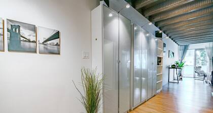 Down Town Urban Loft » UG Parking » Balcony