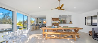 Rainbow Beach House Bonny Hills