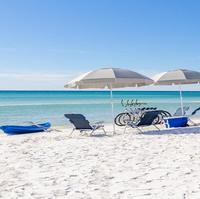 Dog-Friendly, Pickleball & Beach, Heated Pool!