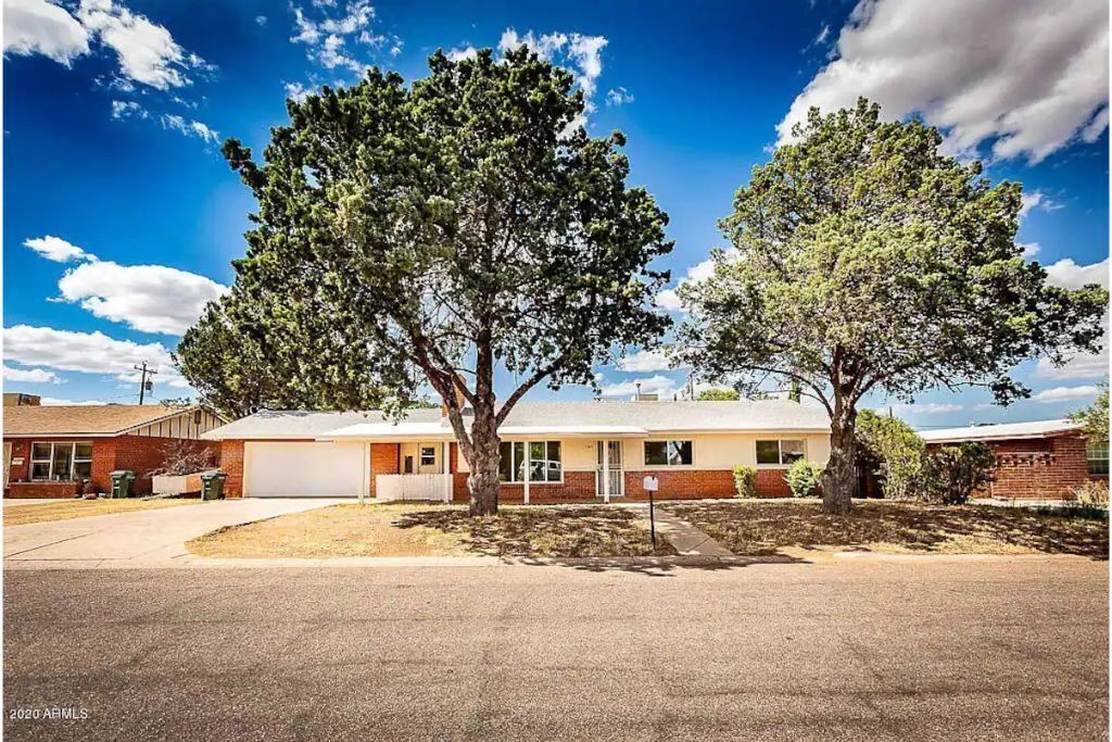 Newly Updated 3-Bedroom Oasis in the Heart of Town