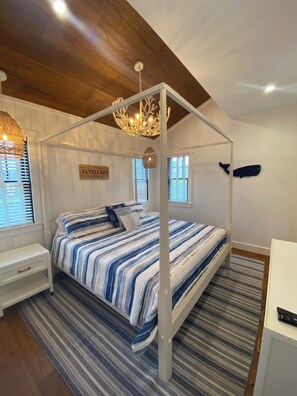 5 bedrooms, iron/ironing board, travel crib, free WiFi