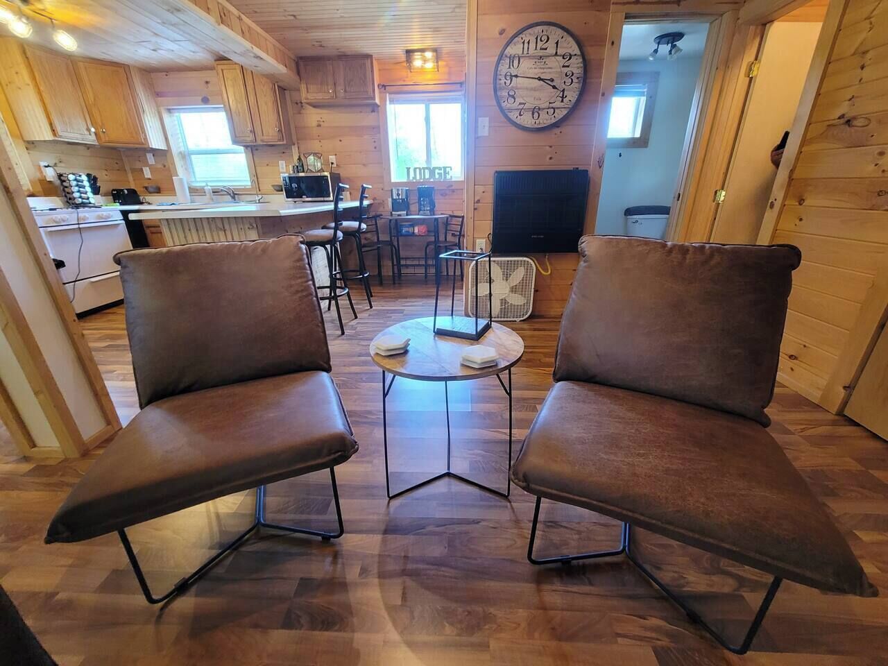 Smart-tv, tv-spel, dvd-spelare och ett filmbibliotek