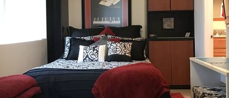 1 chambre, bureau, fer et planche à repasser, Wi-Fi gratuit