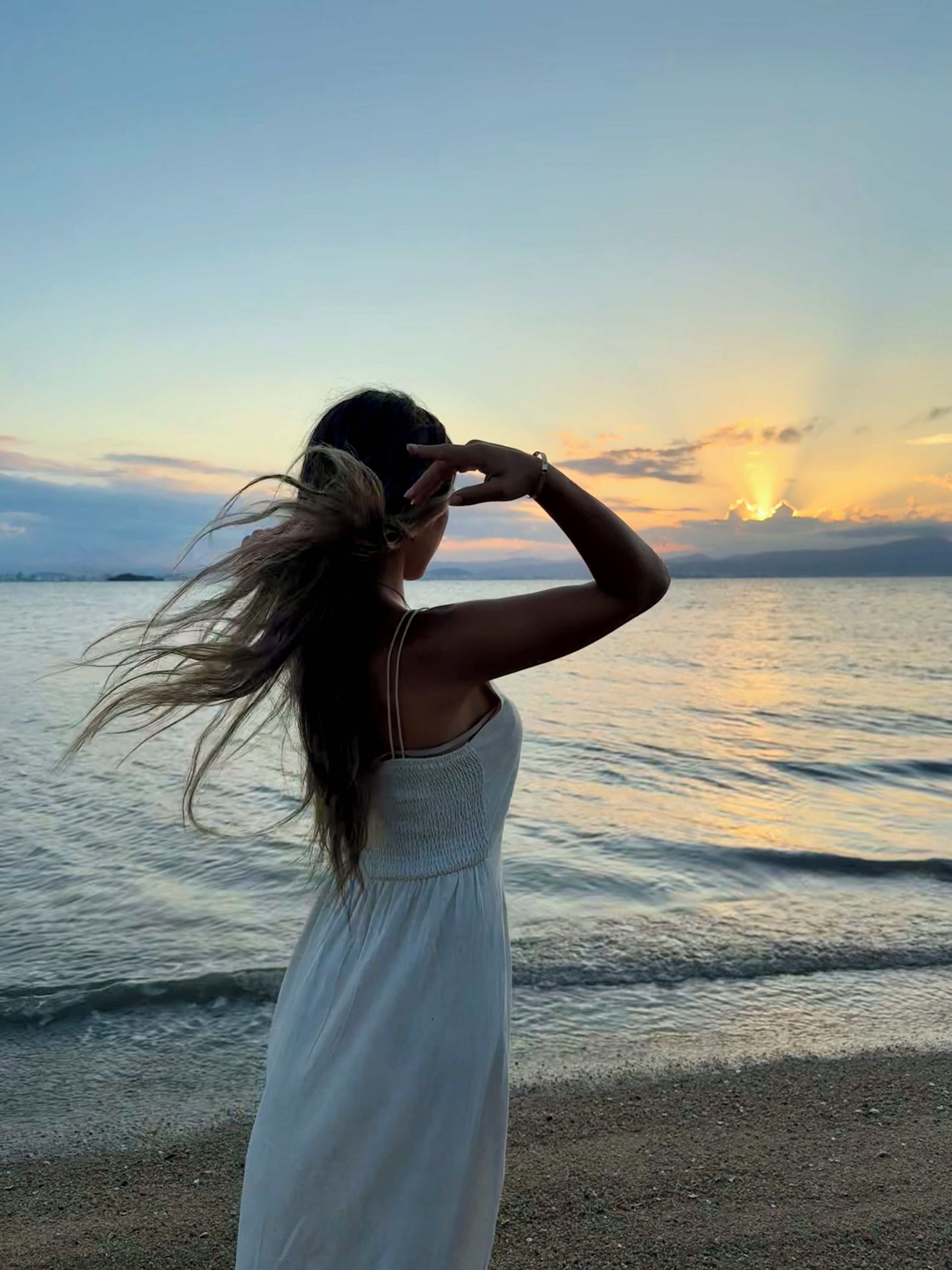 Privatstrand, Liegestühle, Sonnenschirme