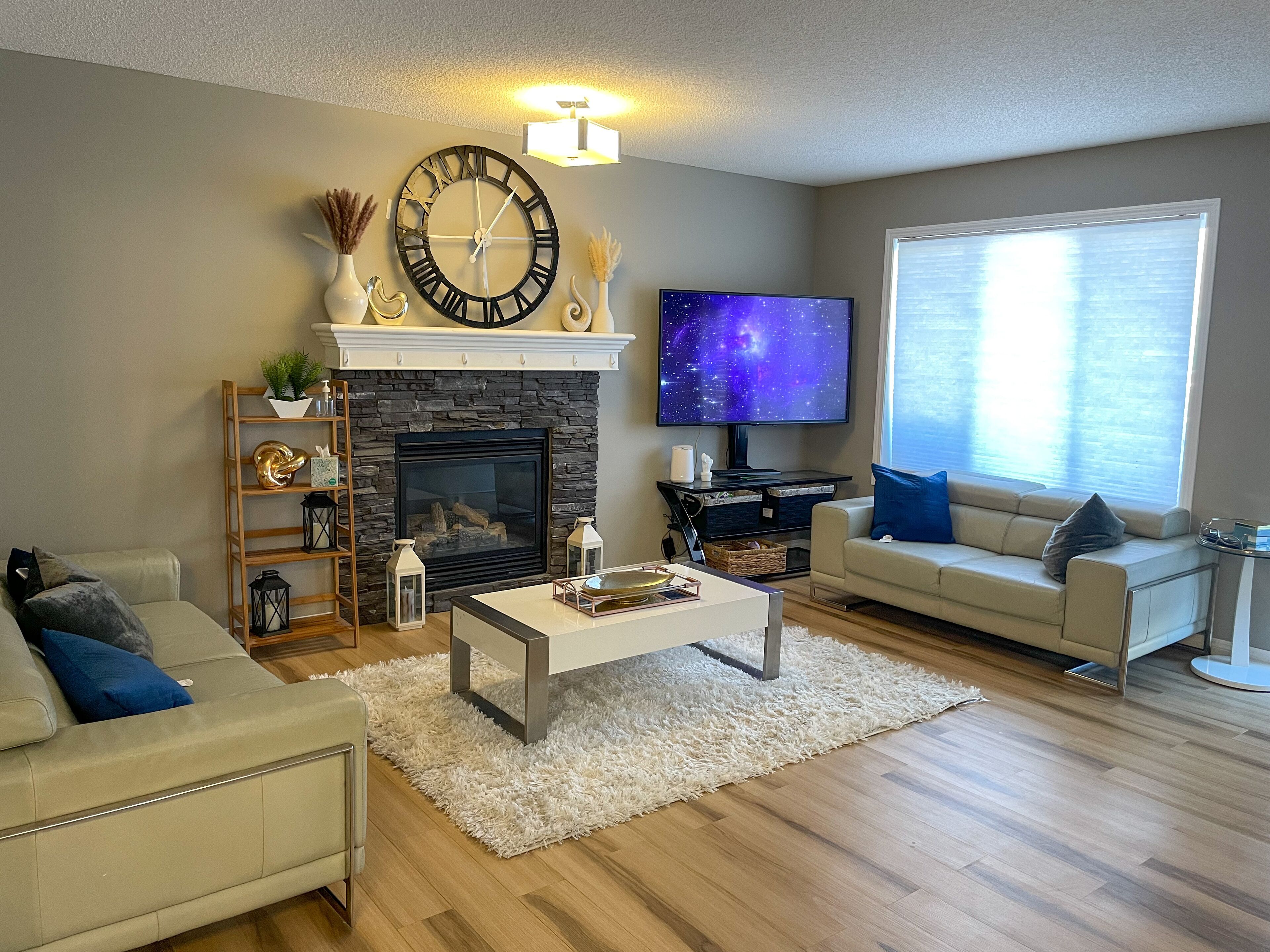 Stylish family/dog frdly 3BD home w/wifi/10k channels