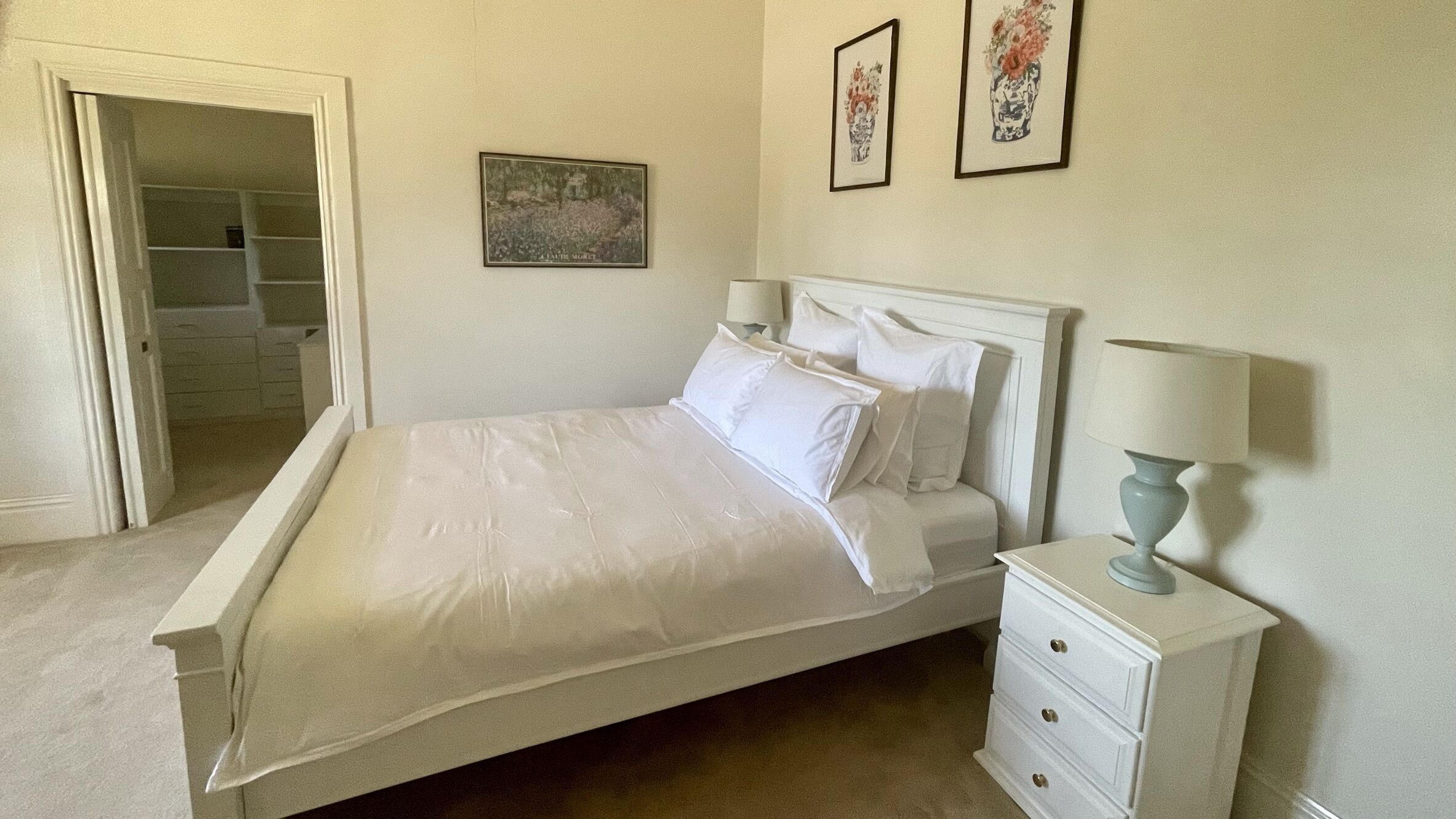 Charming Hamptons Style Entertainer with Pool