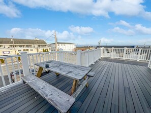 Long View Suite, 1 Bedroom | Free WiFi, bed sheets - Ocean Air Suites (Hampton)