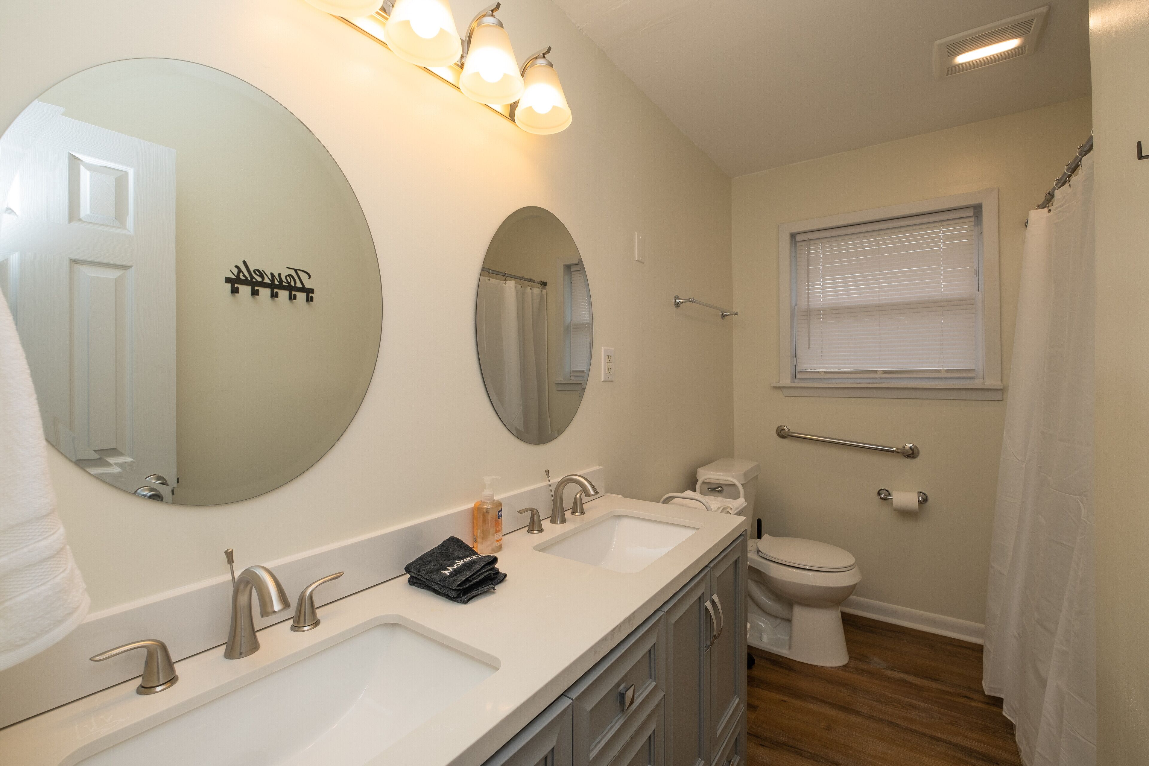 Pets Stay Free! 3 Bedroom Ranch*South Huntsville* Fully Fenced Yard