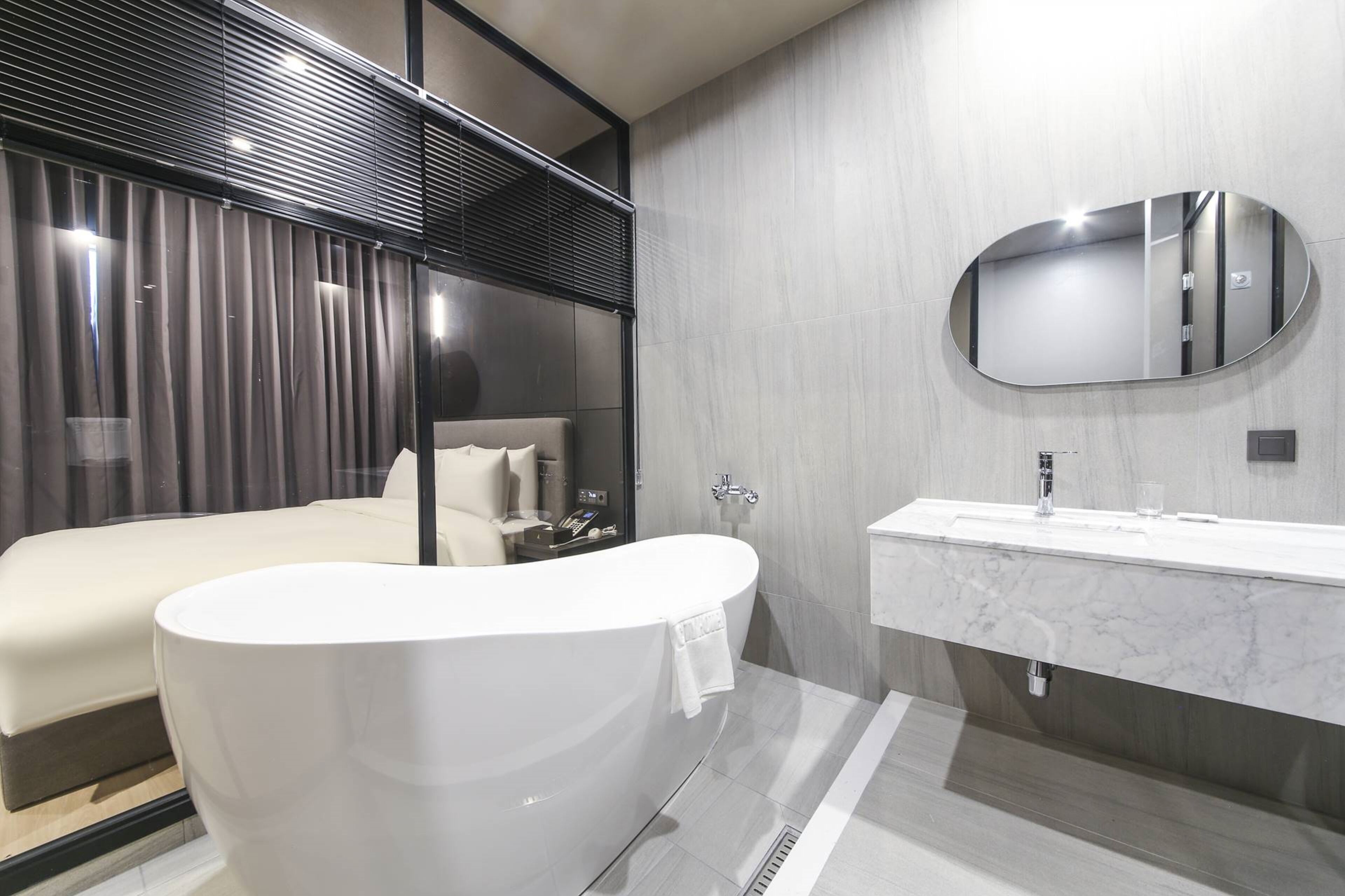 rainfall showerhead, free toiletries, hair dryer, bathrobes