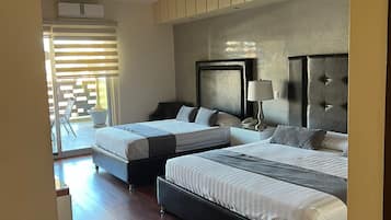 City Room, 2 Double Beds