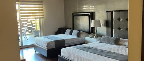 City Room, 2 Double Beds