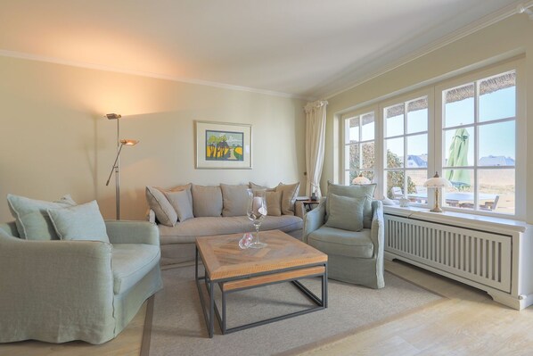 Imagen sin descripción, 1 de 32, botón