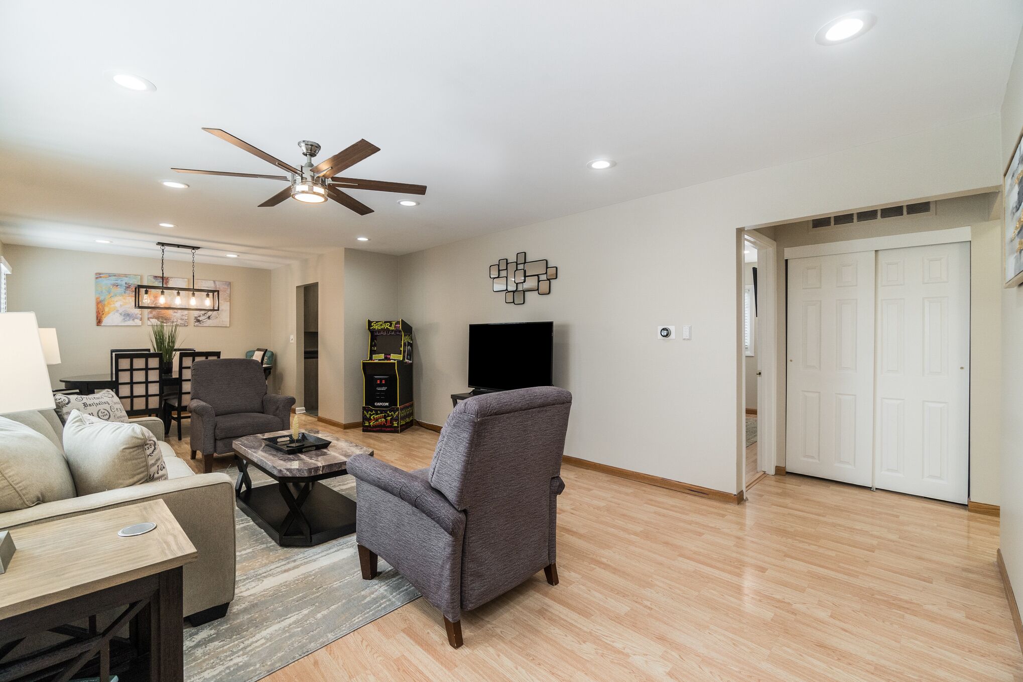 Hoffman Estates FHS Rental