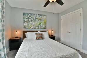 3 bedrooms, desk, iron/ironing board, WiFi