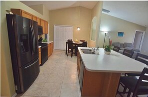 Interior - Beautiful Spacious home with large heated Pool -  Summer Fun and Winter Escapes (Port St Lucie)