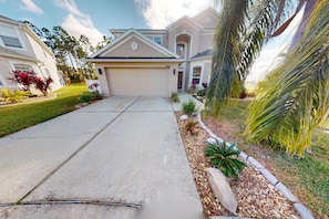 Property grounds - Unbeatable Privacy! View home, 3 King Beds, 5/3 (Davenport)