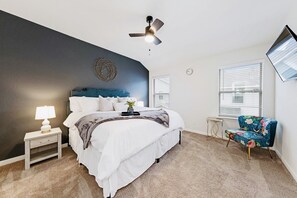 3 chambres, fer et planche à repasser, lit parapluie, Wi-Fi gratuit