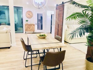 Dining - Huge Deck Overlooking Waller Creek & Lush Backyard (Austin)