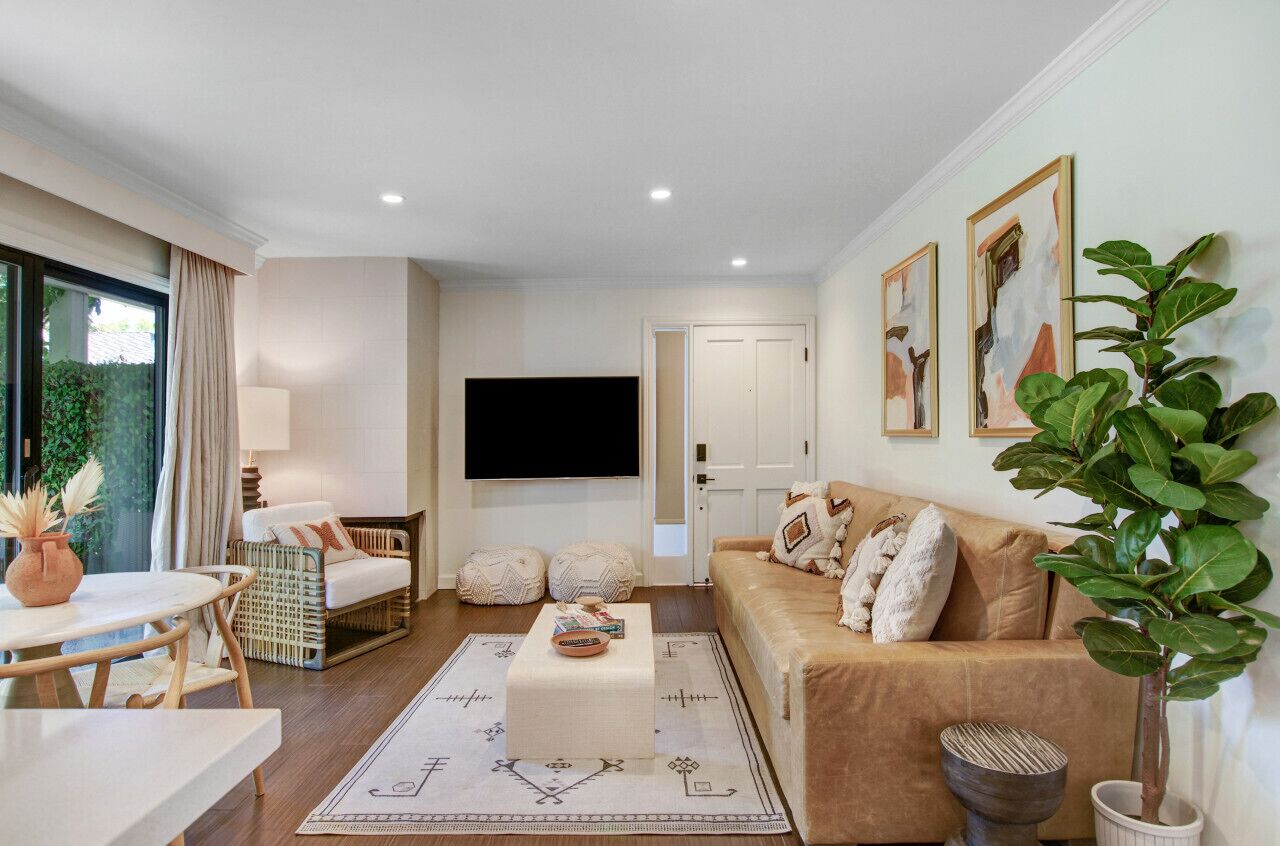 Smart-TV, peis og stereoanlegg