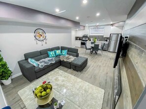 Smart TV y chimenea