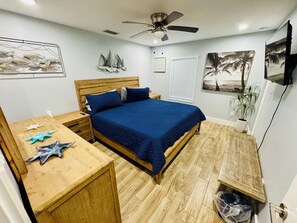 3 bedrooms, desk, iron/ironing board, free WiFi