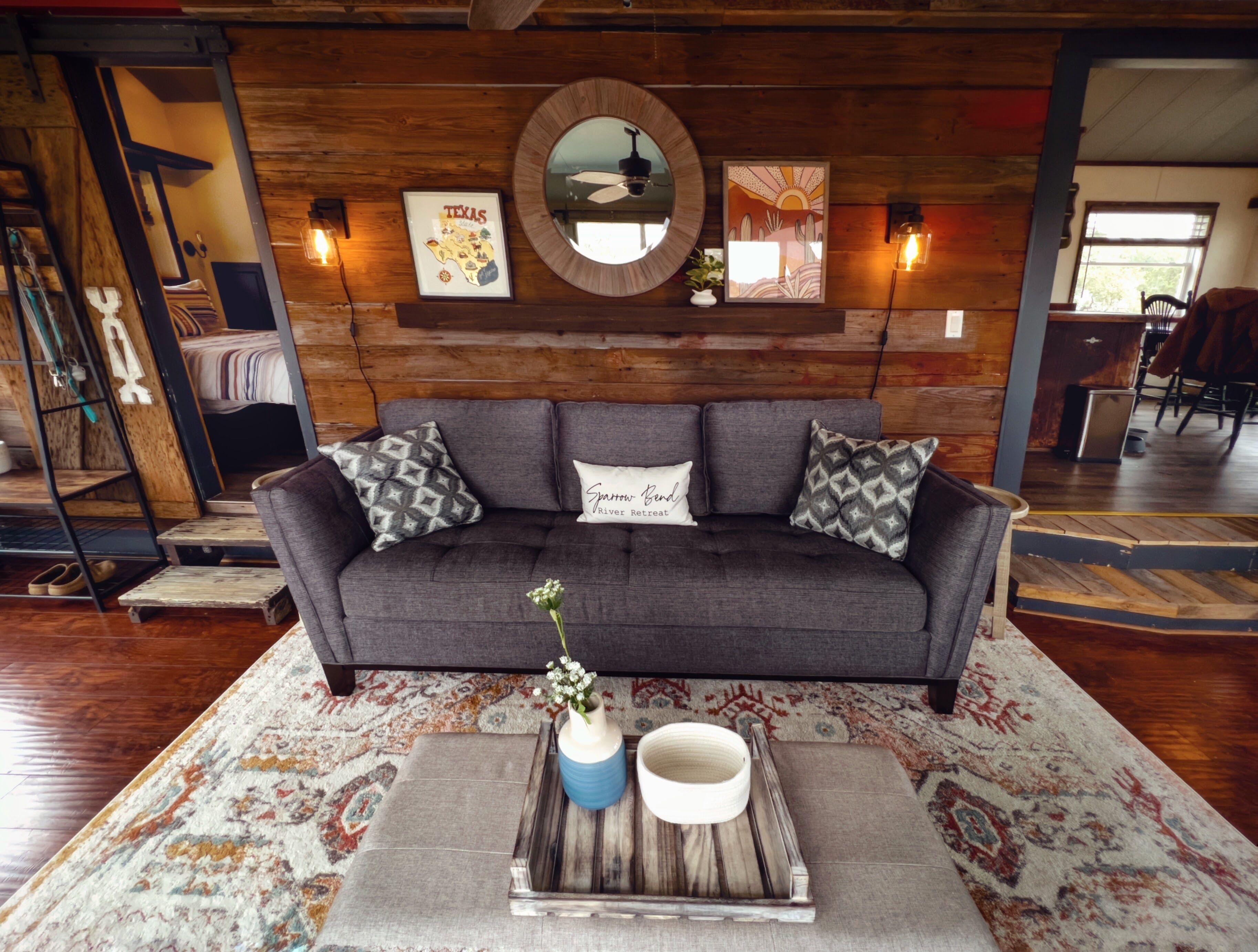 Cozy Riverfront Cottage-Casa Avecita @ SparrowBend
