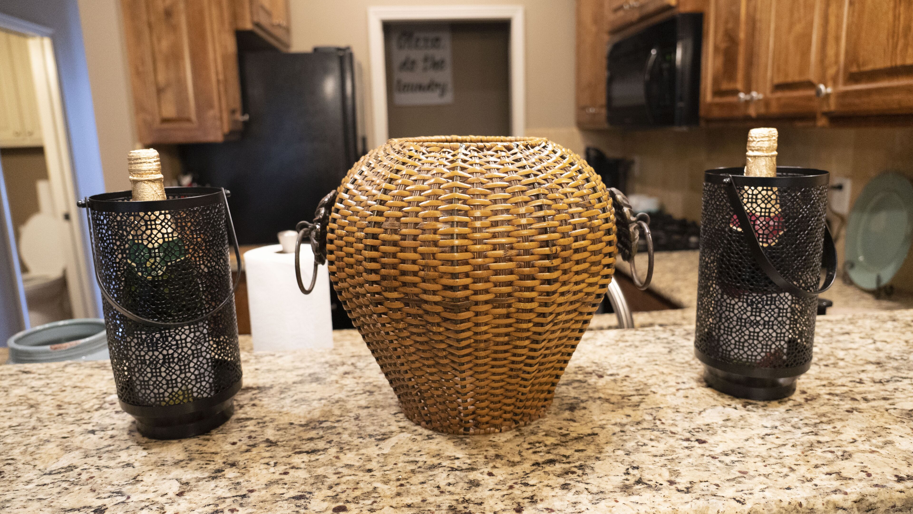 Beautiful Townhome Close To EVERYTHING (Pool Table/Arcade)