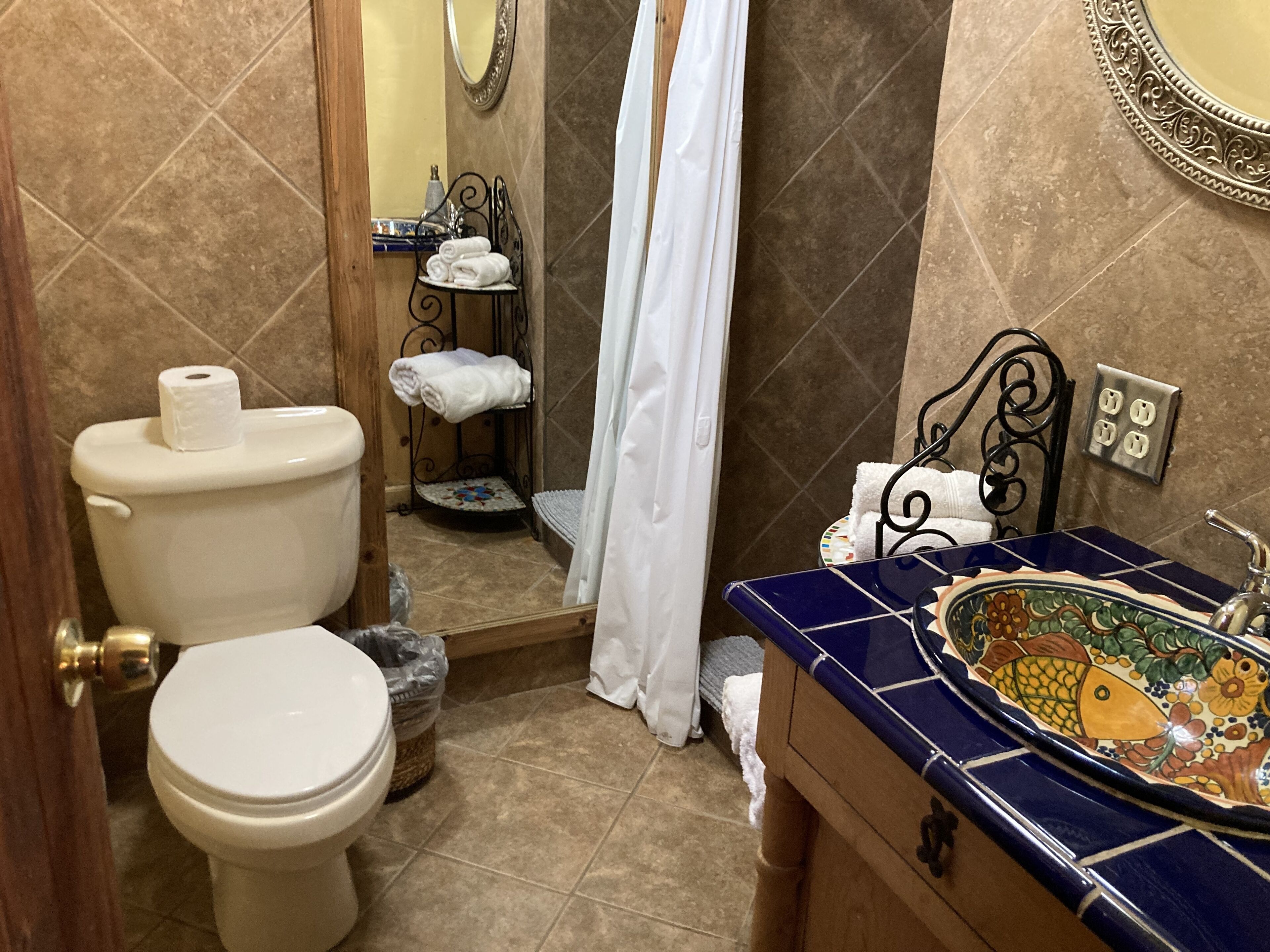 Tres Corazones Beach House With a Heart