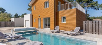 Modern villa in Mimizan near beaches, air-conditioned