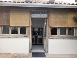 Exterior - Cozy House with Garden Near the Ocean, Sleeps 6 (Mimizan)