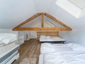 2 bedrooms